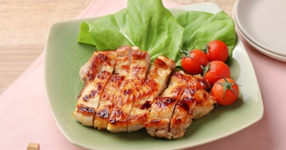 【主菜】 鶏の塩麹焼き 梅風味